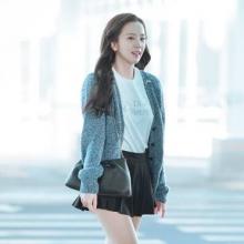 [패션엔 포토] 블랙핑크 지수, 좀 짧아요! 공항 시선올킬 플리츠 쇼츠 프레피룩