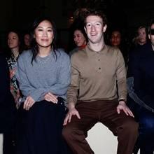 마크 저커버그, 프라다 패션쇼에서 포착...메타 프라다 AI 글래스 출시 임박했나?