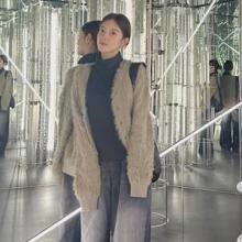 이세영, 이렇게 힙했나? 퍼 카디건에 와이드 데님 여배우의 반전 매력 힙한 데일리룩