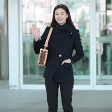 [패션엔 포토] 정호연, 톱모델은 달라! 머플러 재킷으로 뽐낸 시크한 스키니 슈트룩