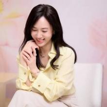 박주미, 셔츠만 입어도 우아! 주얼리 보다 빛난 청담동 사모님 레몬 셔츠 봄 나들이룩