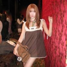 트와이스 모모, 큐티한 베이비돌 애니 찢고 나왔나? 러블리 미니 드레스룩