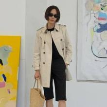 김나영, 봄을 위한 시크한 사복 여신의 선택! 버뮤다 팬츠에 트렌치코트 미니멀 데일리룩