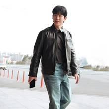 [패션엔 포토] 정해인, 가죽 재킷과 청바지 조합! 강렬한 존재감 록시크 라이더룩 상해 출국