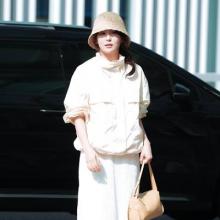 [패션엔 포토] 레드벨벳 슬기, 벌써 바캉스 느낌! 라탄 버킷햇에 시스루 스커트 러블리한 출국룩