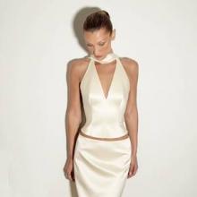 벨라 하디드, 오스카 시상식 화려한 외출! 비현실 개미허리 홀터넥 백리스 드레스룩 