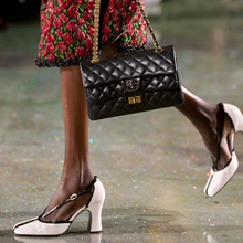 샤넬코리아, 한국서 승승장구! 작년 매출 2조원 돌파...영업이익 25% 증가