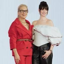 [패션엔 포토] 메릴 스트립-앤 해서웨이, 20년만에 만난 전설의 조합 화끈한 드레스 케미룩