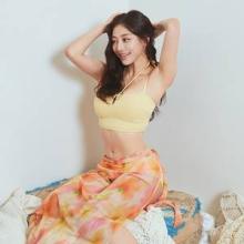 트와이스 지효, 벌써 여름! 탄탄 몸매 뽐낸 래시가드 스윔웨어 워터 스포츠룩