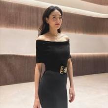 박진희, 우아한 밀착 핏! 군살 하나없는 판사 사모님의 블랙 오프숄더 드레스룩