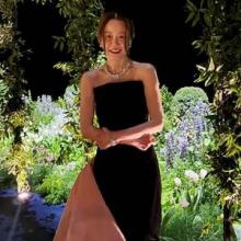 고현정, 50대 티파니의 여신! 뉴욕에서 레전드 미모 우아한 투톤 튜브톱 드레스룩