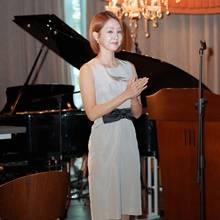 [패션엔 포토] 오정연 아나, 부여영화제 홍보대사! 리본 벨티드 민소매 원피스룩 '눈부셔'