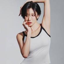 화사, 속옷이야 겉옷이야? 겉옷 같은 속옷 일상이 더 예쁜 테일러드 언더웨어룩 