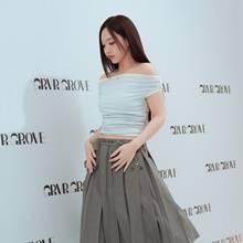 [패션엔 포토] 트와이스 나연, 바지 위에 스커트! 압구정동 뒤흔든 매혹적인 스칸트 패션 