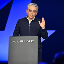 '구찌 모기업' 케어링, 대대적인 구조조정...구찌 줄이고 발렌시아가 키우고