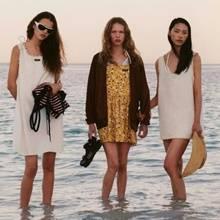 미우 미우, 길고 긴 여름날 해변에서 포착한 여유로운 순간 2026 레떼 캠페인