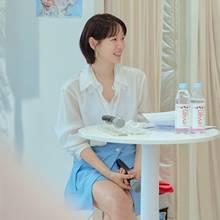 손예진, 비칠 듯 말듯 압구정동 뒤흔든 청순 여친룩