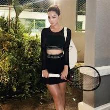 김희정, 테니스룩이 너무 섹시! 은은한 시스루 블랙 톱 테니스 애슬레저룩