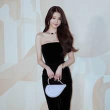 [패션엔 포토] 장원영, 눈을 뗄 수 없네! 보석으로 치장한 성숙한 블랙 드레스룩