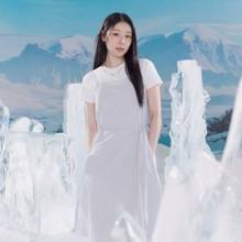 김연아, 피겨퀸이 쿨하게 반팔을 입는 법! 운동부터 일상까지 뷔스티에 블록코어 섬머룩