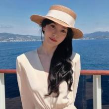 송혜교, 지중해의 여신! 크루즈 위에 핀 로맨틱 우아미 맥시 원피스 드레스룩