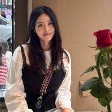 서동주, 42세 청순 러블리 명동 데이트! 화이트 롱 원피스에 레이스 뷔스티에 레이어드룩