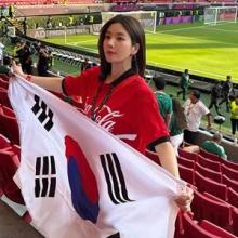 권은비, 멕시코 홀린 워터밤 여신의 대~한민국! 핫한 월드컵 응원 페스티벌룩