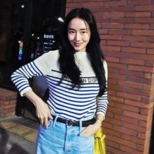 이정현, 여름 니트의 정석! 청바지와 만난 스트라이프 니트 꾸안꾸 데일리룩
