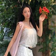 경리, 러블리 캐미솔! 능소화 보다 예쁜 은은한 뷔스티에 크롭 톱 청초한 외출룩