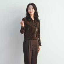 [패션엔 포토] 신혜선, 벌써 가을! 브라운 톤온톤 스웨이드 라이더 재킷 나들이룩 