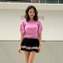 한채영, 45세 핑크 러블리! 나이 꺼꾸로 늘씬 각선미 뽐낸 핑크&미니 데일리룩