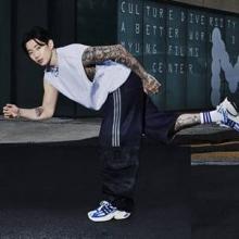 아디다스 오리지널스, 스포츠 헤리티지를 일상으로! 대담한 실루엣의 아디스타 XLG 출시 