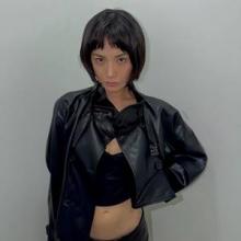 나나, 가죽으로 끝낸 가을 걸크러시! 시크미 폭발 숏컷 헤어의 올 블랙 레더룩