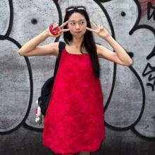 설현, 장미꽃이 피었네! 남대문이 발칵 새빨간 장미 원피스 러블리 스트릿룩