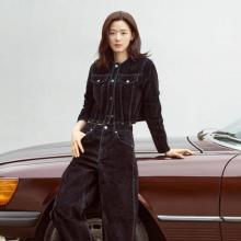 전지현, 40대 가을 멋쟁이의 데님 핏! 더 길어 보이는 커브드 데님 셋업 가을룩