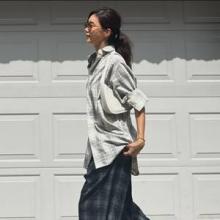 채정안, 가볍게 툭 루즈 핏 가을 멋녀! 꾸안꾸 패셔니스타의 체크 셋업 외출 데일리룩
