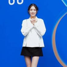 [패션엔 포토] 에이핑크 오하영, 어느덧 30세! 여전히 만찢녀 미모 사랑스런 레기룩 