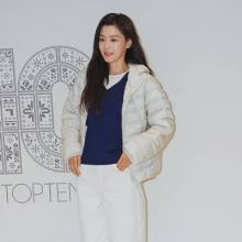 [패션엔 포토] 전지현, 패딩도 여신처럼! 대구가 들썩 경량 패딩으로 끝낸 우아한 데일리룩