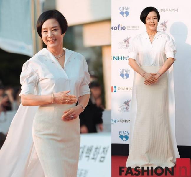 [패션엔 포토] 장미희, 세월가도 우아한 클라스! 드라마틱한 트레인 품격있는 드레스룩