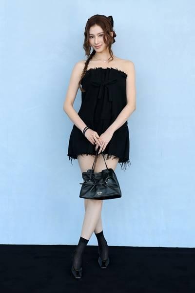 트와이스 사나, 옆에 누구? 사카구치 켄타로, 미우치아 프라다와 화제의 다정샷
