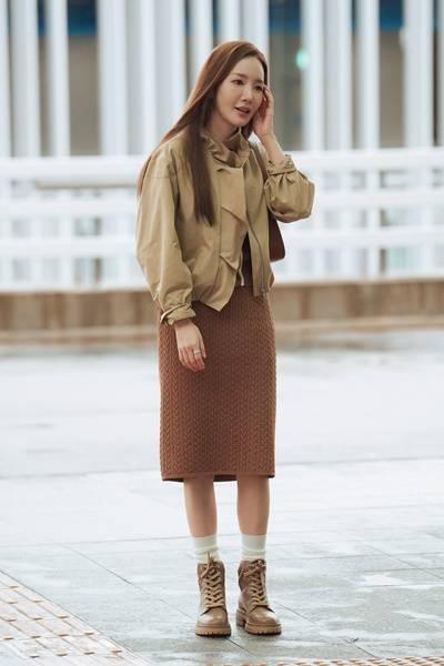 [패션엔 포토] 박민영, 따로 또 같이 입는 아노락!! 여성스러운 아노락 투피스룩 출국