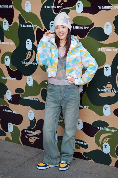 [패션엔 포토] 산드라 박, 카모플라주 집업과 니트 비니! 러블리한 스트리트 캐주얼룩