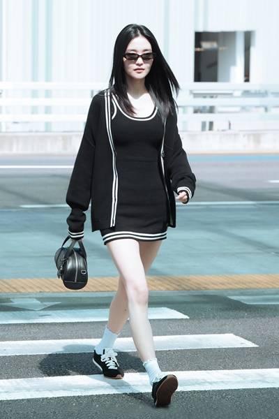 [패션엔 포토] 김태리, 일상부터 리조트룩까지! 보기만해도 영앤리치 젯셋룩 파리 출국