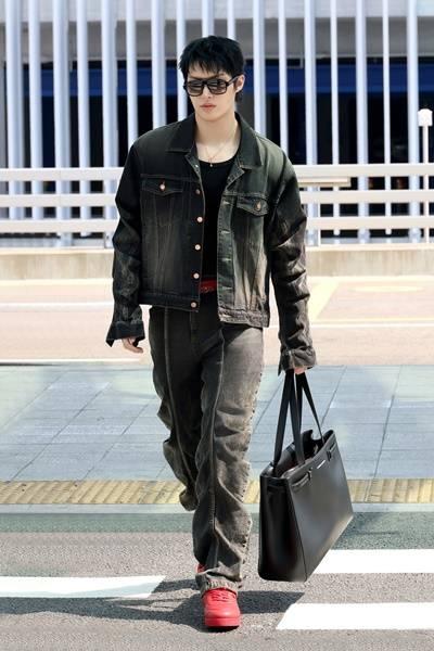 에이티즈 민기, 급이 다른 빈티지 데님핏! 데님 온 데님 패션 프랑스 파리 출국